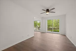 29 Hunt Club Dr, Saint Charles, IL 60174 - Photo 11