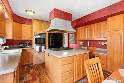417 N Prospect Manor Avenue, Mount Prospect, IL 60056 - Photo 17