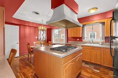 417 N Prospect Manor Avenue, Mount Prospect, IL 60056 - Photo 13