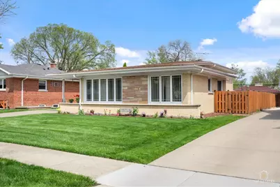 417 N Prospect Manor Avenue, Mount Prospect, IL 60056 - Photo 3
