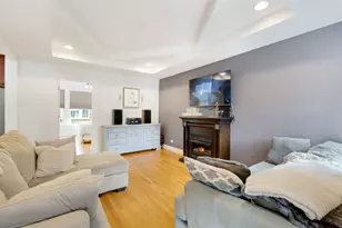 1437 W Greenleaf Ave, Chicago, IL 60626 - Photo 3