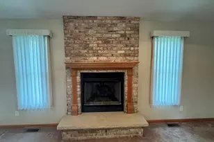 541 Hollyberry Ln, Bourbonnais, IL 60914 - Photo 7