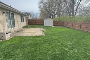 541 Hollyberry Ln, Bourbonnais, IL 60914 - Photo 13