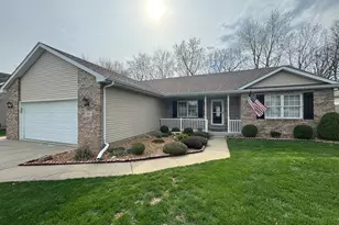 541 Hollyberry Ln, Bourbonnais, IL 60914 - Photo 1