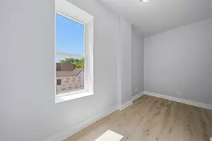 541 N Lawndale Ave, Chicago, IL 60624 - Photo 9