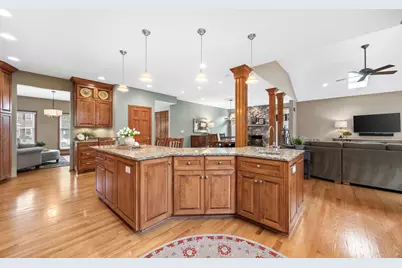 4542 Hatch Lane, Lisle, IL 60532 - Photo 9