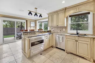 7 Sorrel Ct, Lemont, IL 60439 - Photo 7