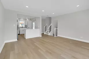 17720 Winston Dr, Country Club Hills, IL 60478 - Photo 9