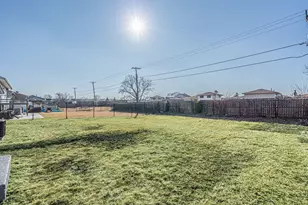 17720 Winston Dr, Country Club Hills, IL 60478 - Photo 29