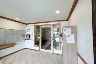 650 Murray Ln, Des Plaines, IL 60016 - Photo 3