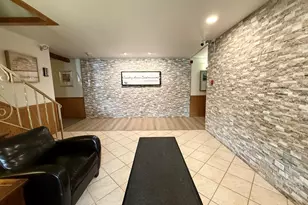 650 Murray Ln, Des Plaines, IL 60016 - Photo 5