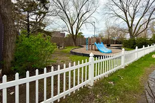 650 Murray Ln, Des Plaines, IL 60016 - Photo 25