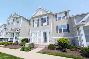1713 Fieldstone Dr N, Shorewood, IL 60404 - Photo 1
