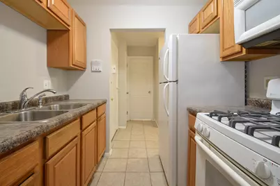 869 Trace Drive #104, Buffalo Grove, IL 60089 - Photo 5