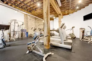 226 N Clinton St, Chicago, IL 60661 - Photo 17