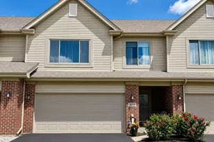 8254 Auburn Ln, Frankfort, IL 60423 - Photo 1