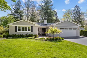 1143 Beverly Pl, Lake Forest, IL 60045 - Photo 1