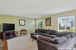 6820 Ayre Dr, McHenry, IL 60050 - Photo 13