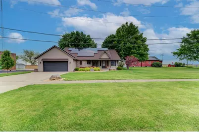 104 N Cedar Street, Gardner, IL 60424 - Photo 3