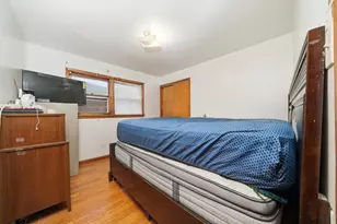 13921 S Stewart Ave, Riverdale, IL 60827 - Photo 9