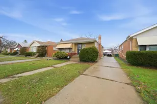 13921 S Stewart Ave, Riverdale, IL 60827 - Photo 17