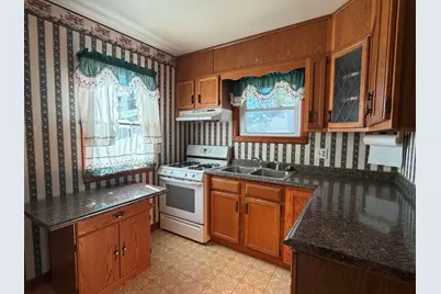 2345 Dunham Street, Clinton, IA 52732 - Photo 11