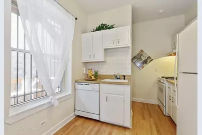 1954 N Cleveland Avenue #2N, Chicago, IL 60614 - Photo 7