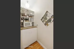 1954 N Cleveland Ave, Chicago, IL 60614 - Photo 5