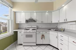 2831 N Kildare Ave, Chicago, IL 60641 - Photo 11