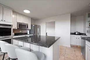 6833 N Kedzie Ave, Chicago, IL 60645 - Photo 15