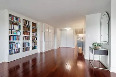 6833 N Kedzie Avenue #701, Chicago, IL 60645 - Photo 5