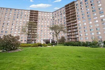 6833 N Kedzie Avenue #701, Chicago, IL 60645 - Photo 1