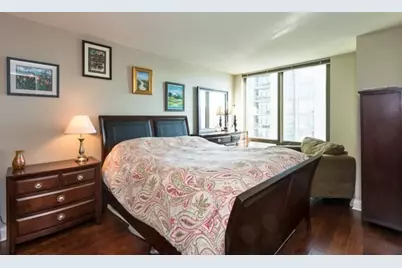 2 E Erie Street #3801, Chicago, IL 60611 - Photo 5