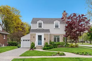 545 S Evergreen Ave, Arlington Heights, IL 60005 - Photo 1