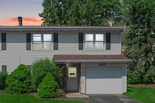 457 Wright Ct, Bolingbrook, IL 60440 - Photo 1