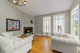 117 N Park Blvd, Glen Ellyn, IL 60137 - Photo 3
