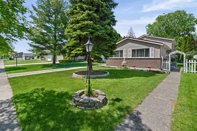 530 N Westwood Avenue, Lombard, IL 60148 - Photo 3