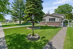 530 N Westwood Ave, Lombard, IL 60148 - Photo 3