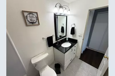 9375 Landings Lane #404, Des Plaines, IL 60016 - Photo 15