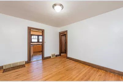 1609 N Sheridan Road, Waukegan, IL 60085 - Photo 23