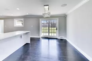 2055 Walnut Cir, Northbrook, IL 60062 - Photo 11