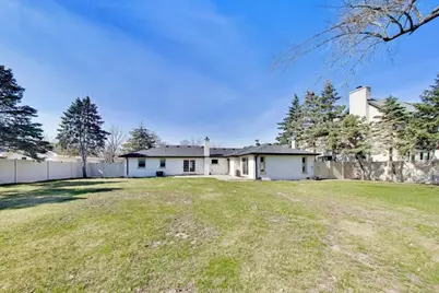 2055 Walnut Circle, Northbrook, IL 60062 - Photo 31