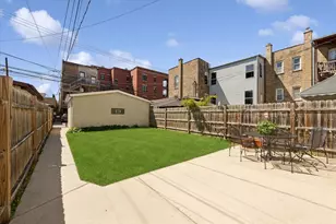 2451 W Rice St, Chicago, IL 60622 - Photo 13