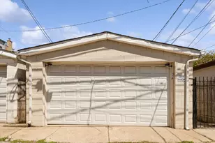 2451 W Rice St, Chicago, IL 60622 - Photo 15