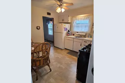 215 Brice Avenue, Mundelein, IL 60060 - Photo 3