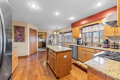 9001 E McEvilly Road, Minooka, IL 60447 - Photo 9