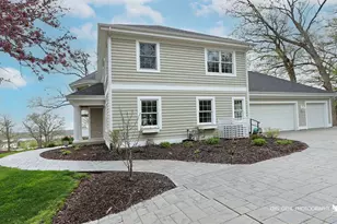1330 Prestwick Dr, Lake Geneva, WI 53147 - Photo 3