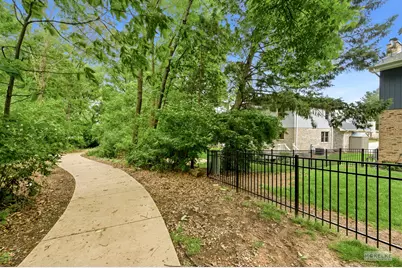 2340 Ridgewood Road, Lisle, IL 60532 - Photo 43