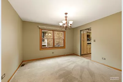 2340 Ridgewood Road, Lisle, IL 60532 - Photo 9