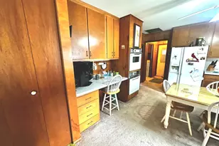 57 Sherwood Dr, Centralia, IL 62801 - Photo 5
